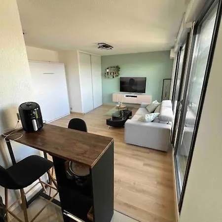 Apartman Superbe Avec Jacuzzi A Pres D Arene Montpellier